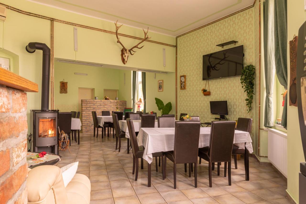 Kuca Za Odmor Baranjski Dvori Hotel Zmajevac ภายนอก รูปภาพ
