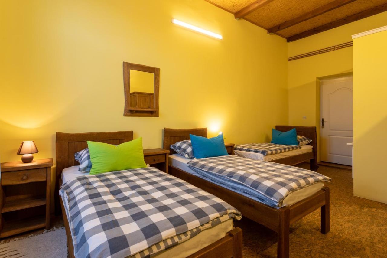 Kuca Za Odmor Baranjski Dvori Hotel Zmajevac ภายนอก รูปภาพ