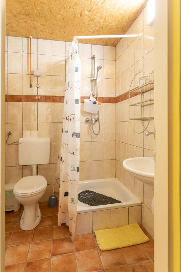 Kuca Za Odmor Baranjski Dvori Hotel Zmajevac ภายนอก รูปภาพ