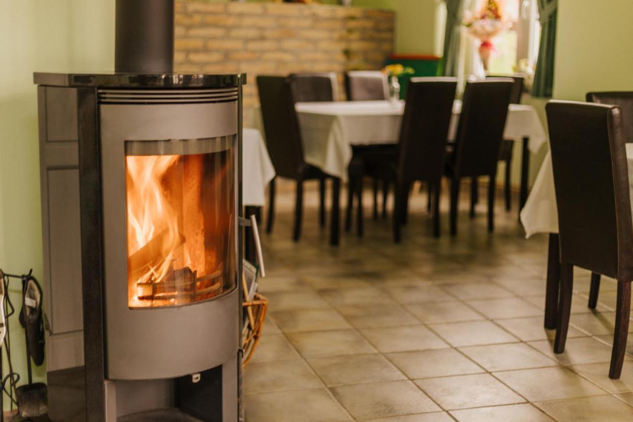 Kuca Za Odmor Baranjski Dvori Hotel Zmajevac ภายนอก รูปภาพ